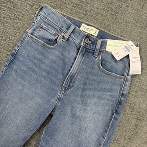 Abercrombie & Fitch High Rise Ankle Straight Jeans
